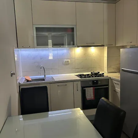 公寓 Apartman